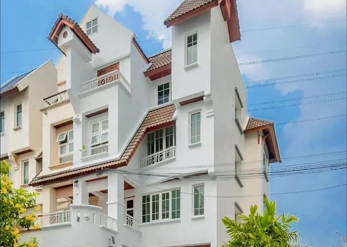 Villa Private Pool Style, Heart In Bkk ,metro,cabaret Show,rca, Jodd Fair,chatuchak
